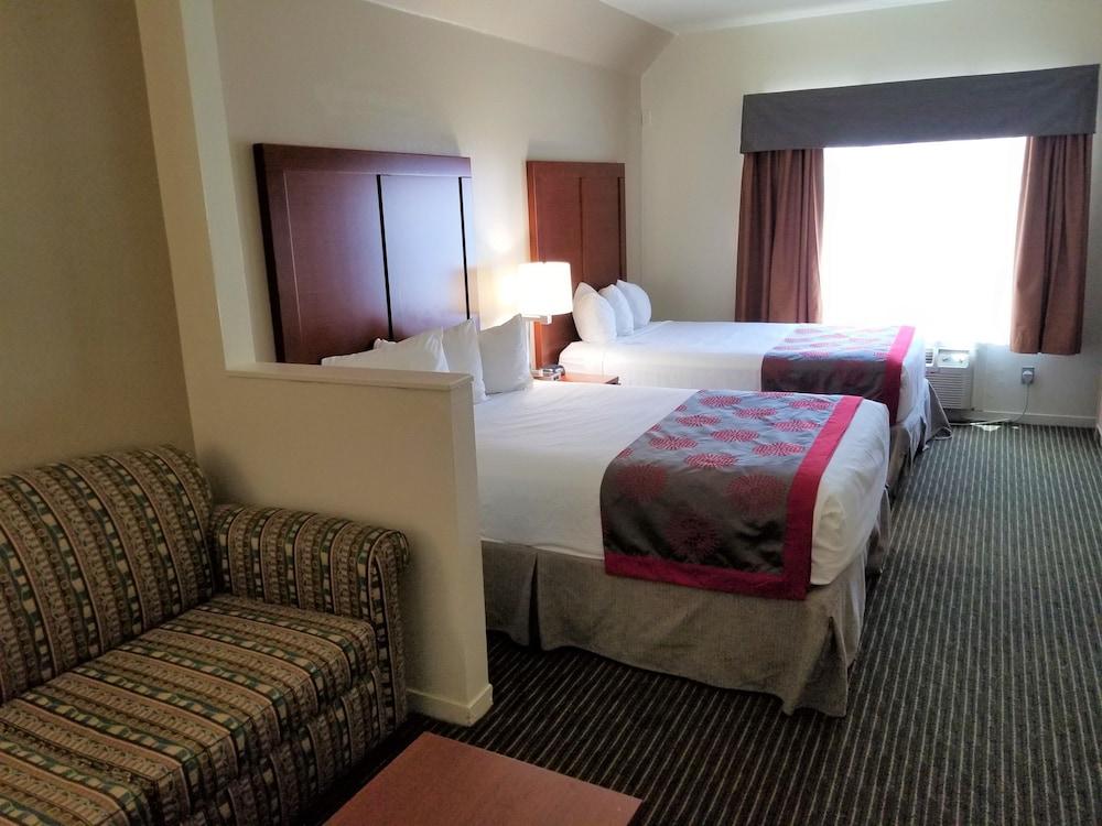 Hotel Ramada By Wyndham Bakersfield Extérieur photo